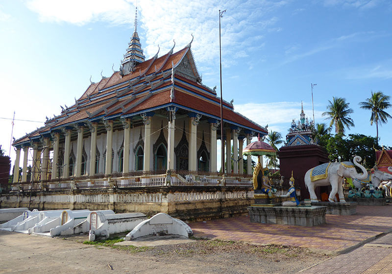 attraction-White Elephant Pagoda 3.jpg